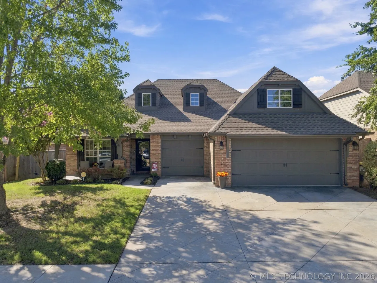 Front exterior — 2024 E 133rd Court, Bixby, OK 74008