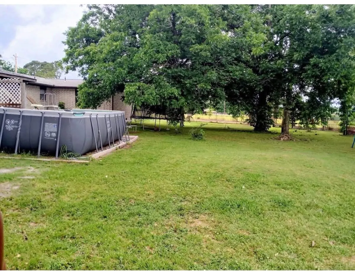Photo 14 — 815 W Emberton, Hartshorne, OK 74547