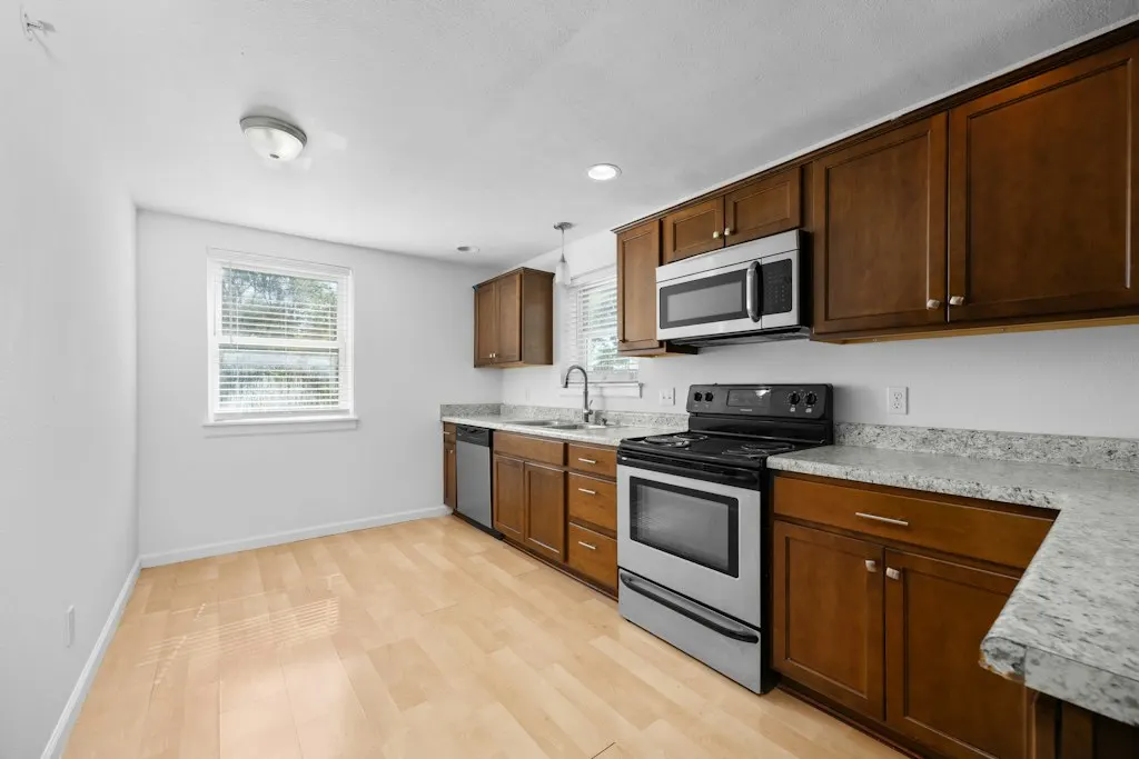 Photo 11 — 609 E 11th, Bartlesville, OK 74003