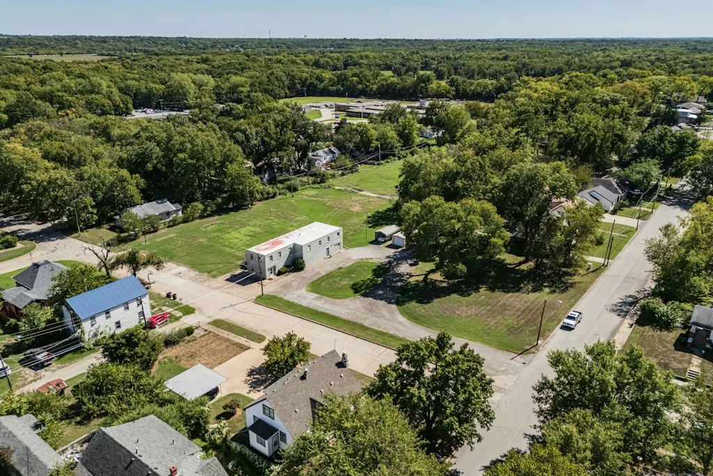 Photo 35 — 609 E 11th, Bartlesville, OK 74003