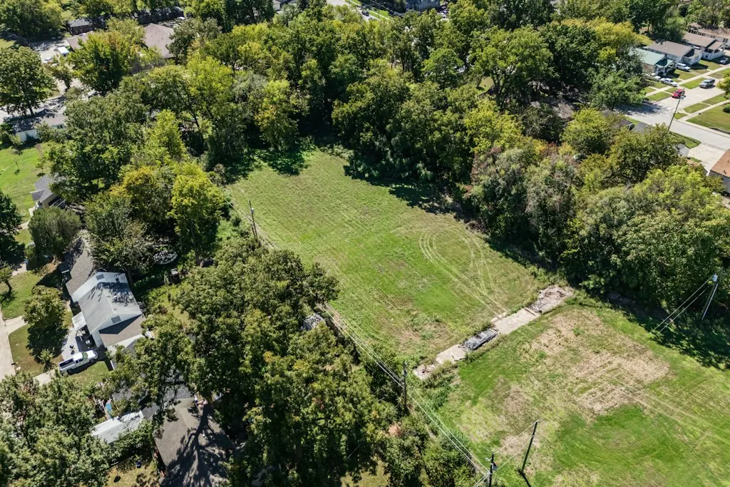 Photo 39 — 609 E 11th, Bartlesville, OK 74003