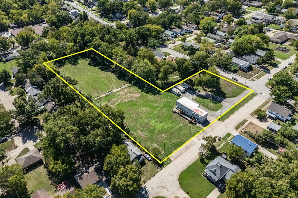 Photo 41 — 609 E 11th, Bartlesville, OK 74003