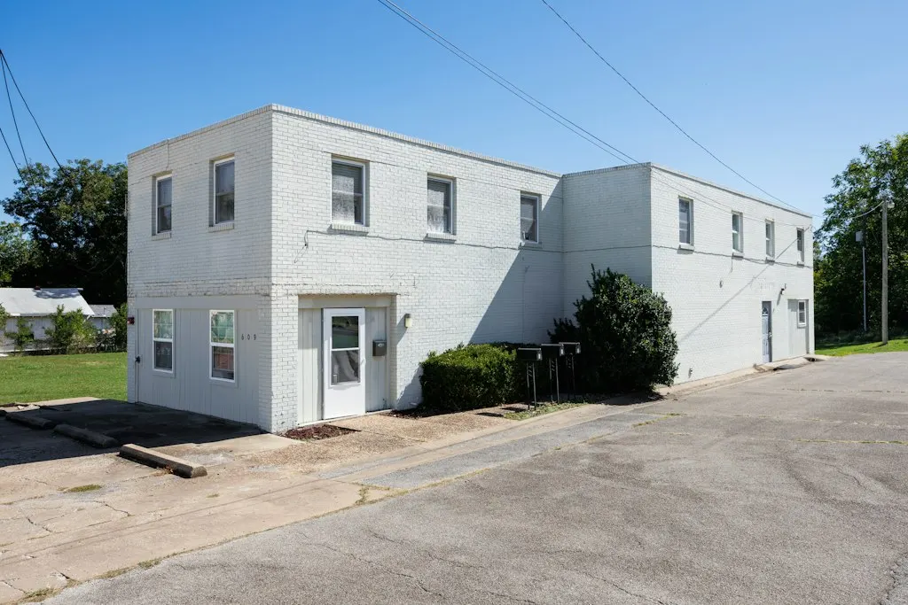 Front exterior — 609 E 11th, Bartlesville, OK 74003
