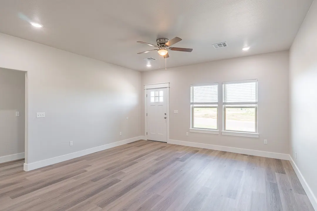 Photo 4 — 194 Premier Street, Durant, OK 74701