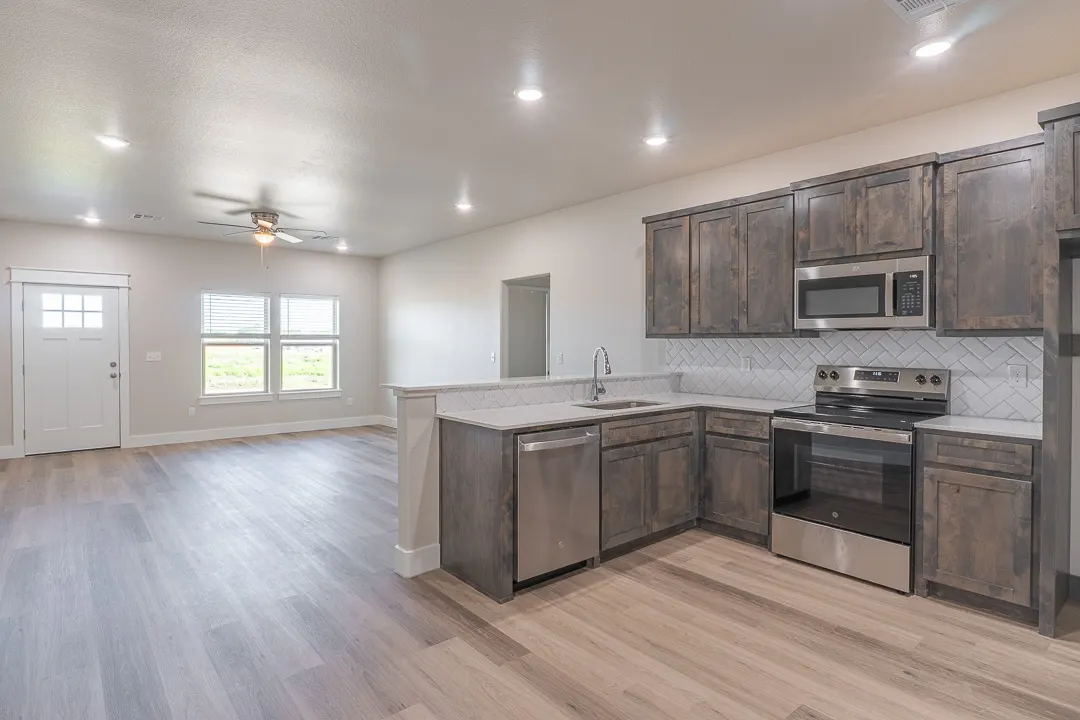 Photo 5 — 194 Premier Street, Durant, OK 74701