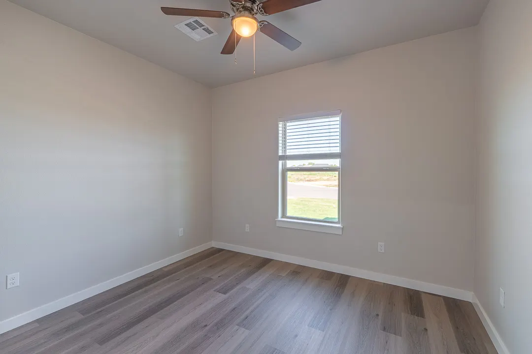 Photo 12 — 194 Premier Street, Durant, OK 74701