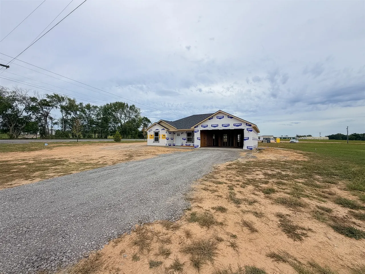 Photo 4 — 18010 S Vaughn Road, Hulbert, OK 74441