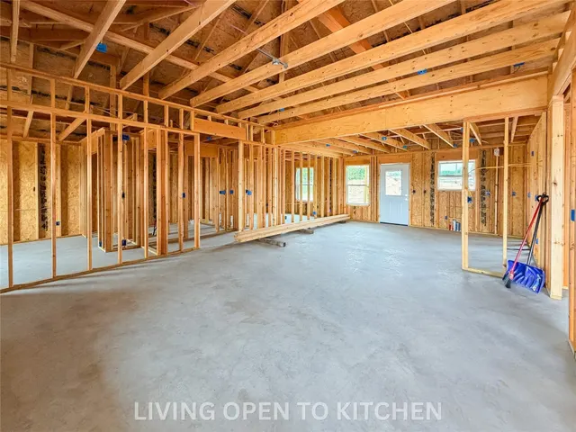 Photo 7 — 18010 S Vaughn Road, Hulbert, OK 74441