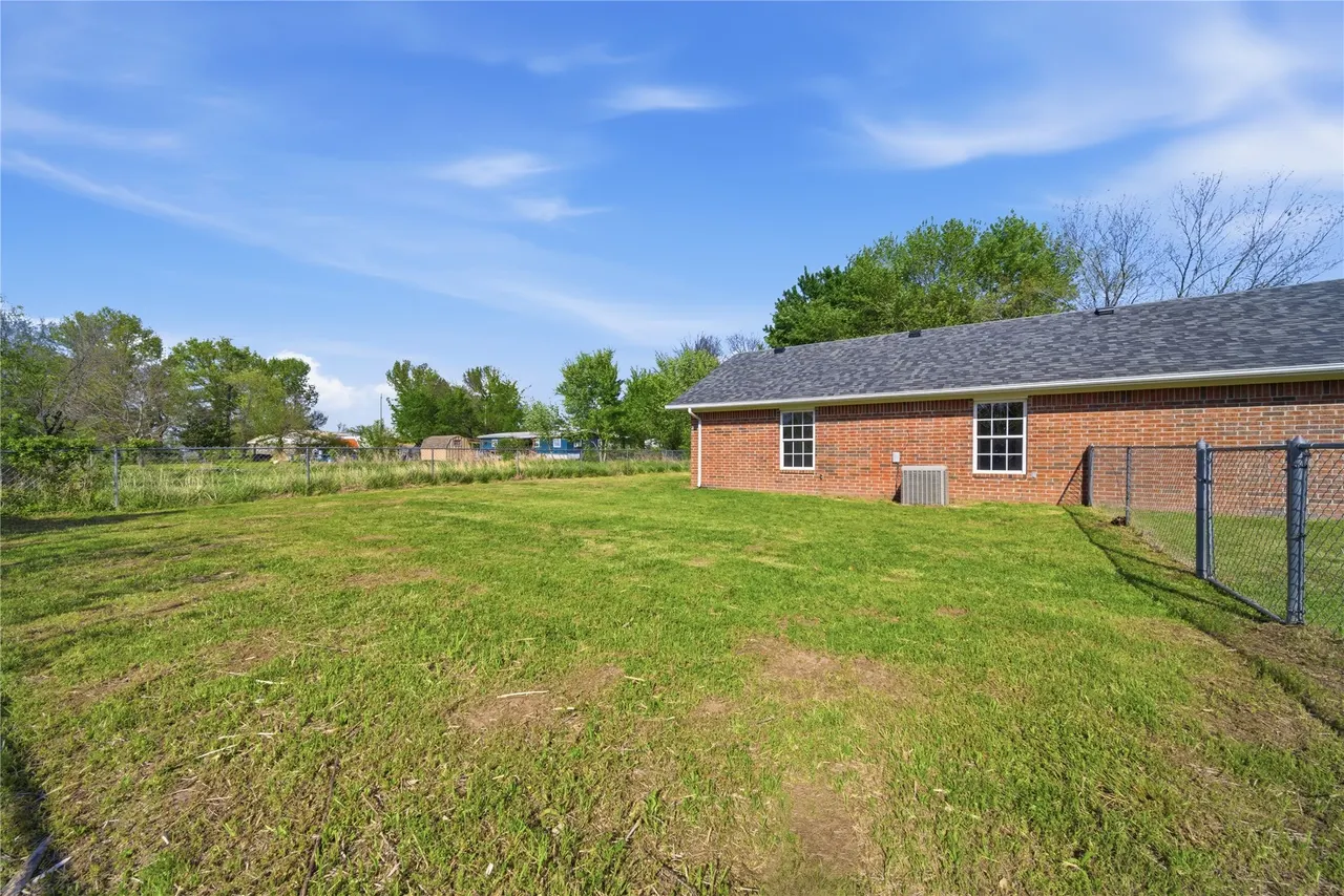 Photo 27 — 511 W Cemetery Road, Oktaha, OK 74450