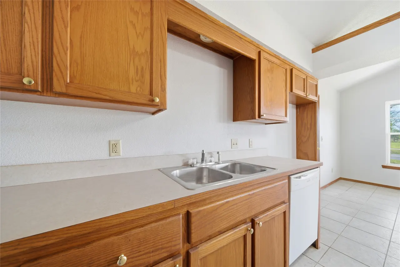 Photo 13 — 511 W Cemetery Road, Oktaha, OK 74450