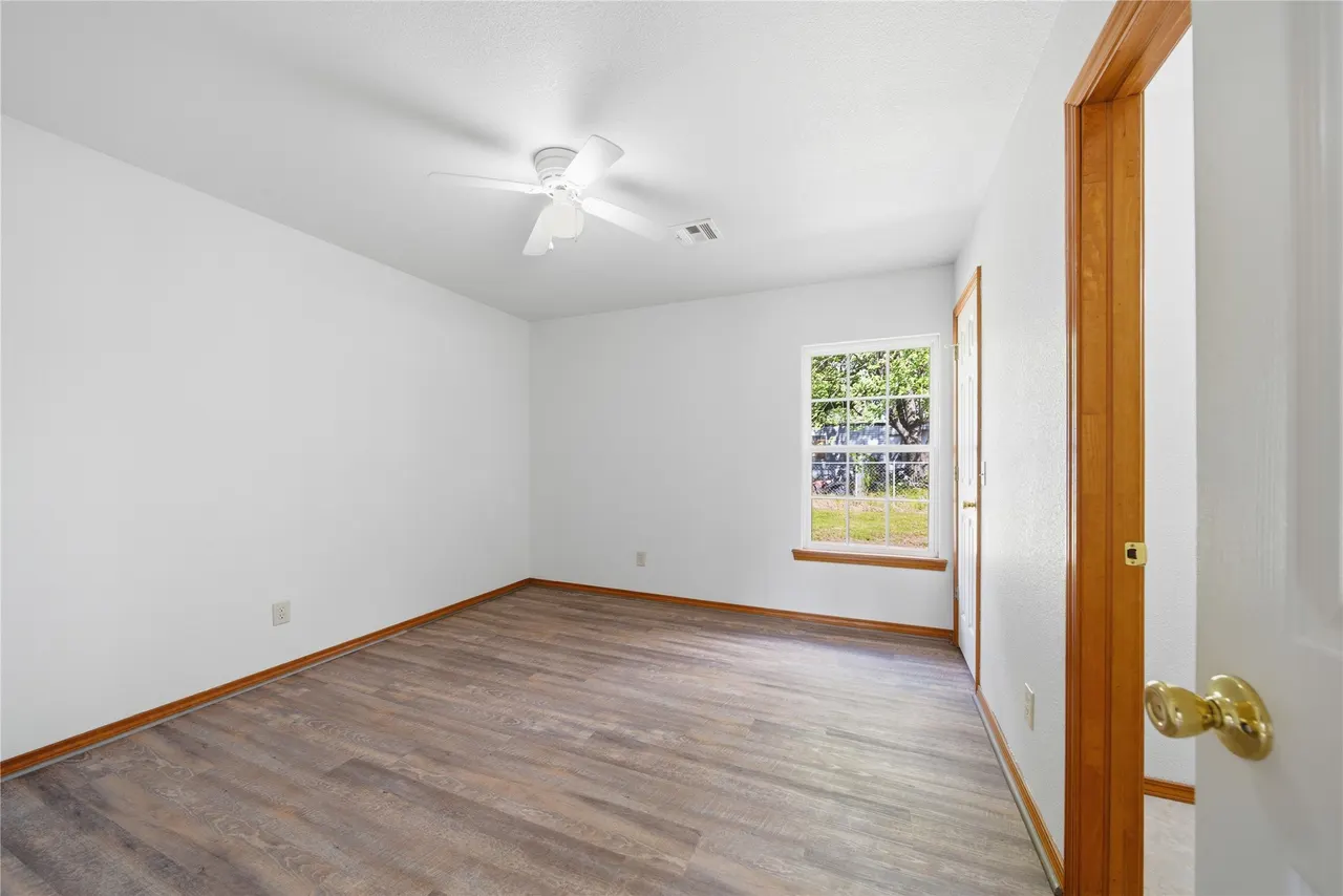 Photo 15 — 511 W Cemetery Road, Oktaha, OK 74450