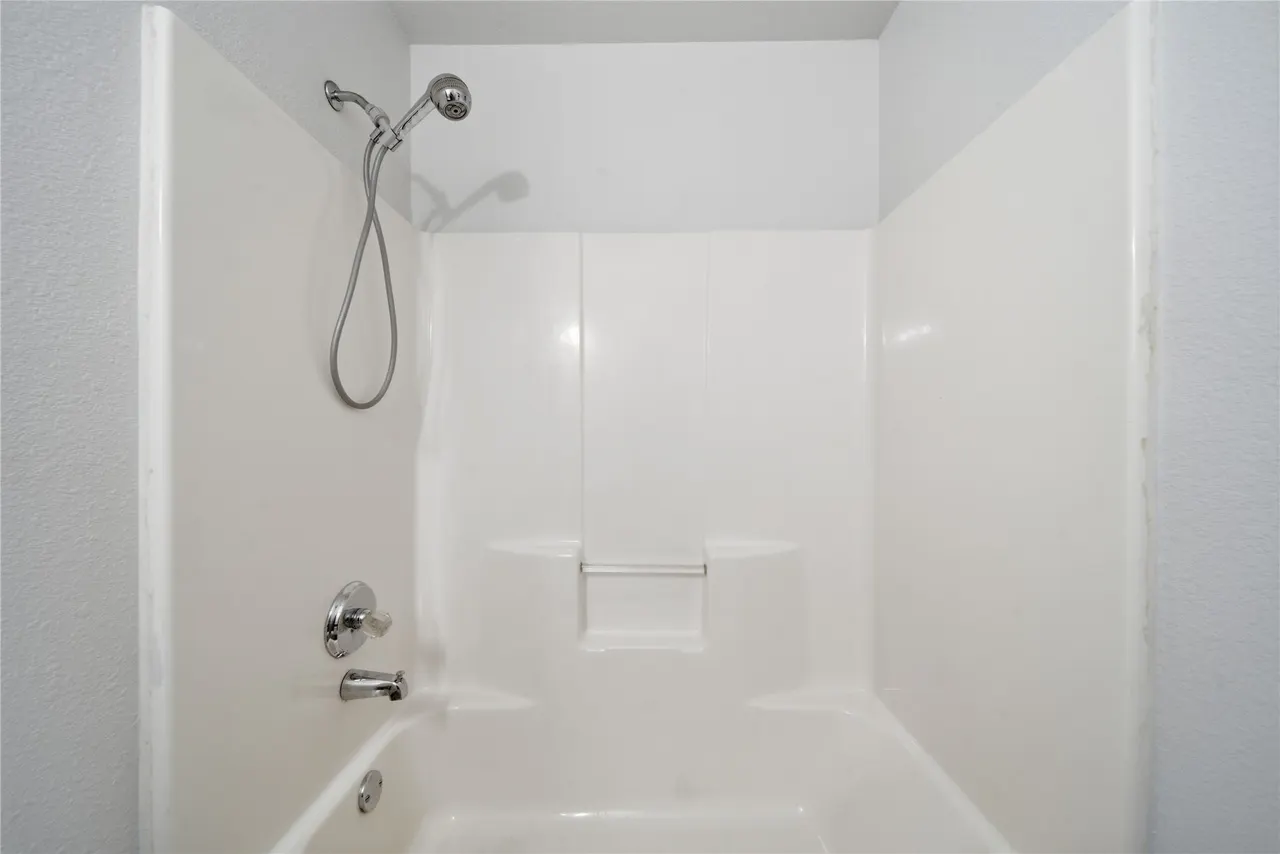 Photo 18 — 511 W Cemetery Road, Oktaha, OK 74450