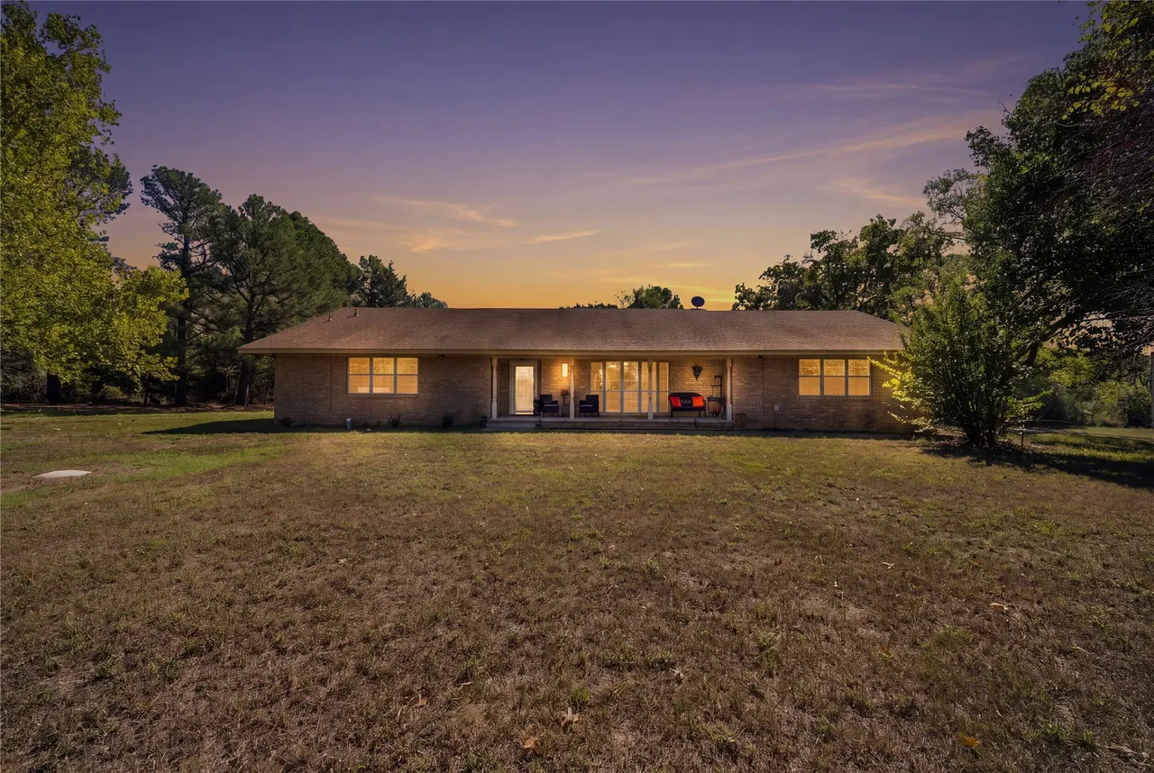 Front exterior — 372099 E 1000 Road, Castle, OK 74833