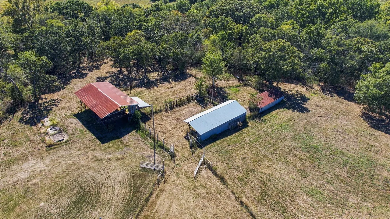 Photo 44 — 372099 E 1000 Road, Castle, OK 74833