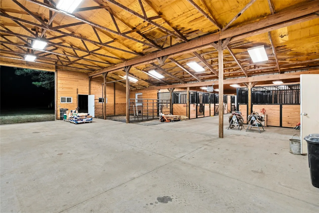 Photo 49 — 815 W 90th Street, Wagoner, OK 74467