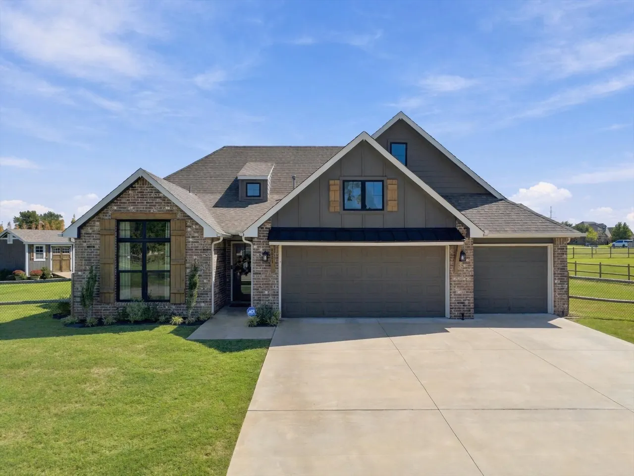 Photo 2 — 9001 N 63rd EastAvenue, Owasso, OK 74055