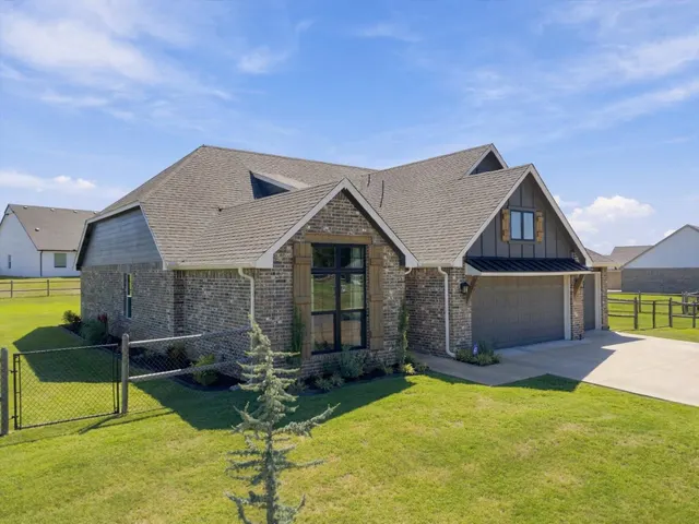 Photo 3 — 9001 N 63rd EastAvenue, Owasso, OK 74055
