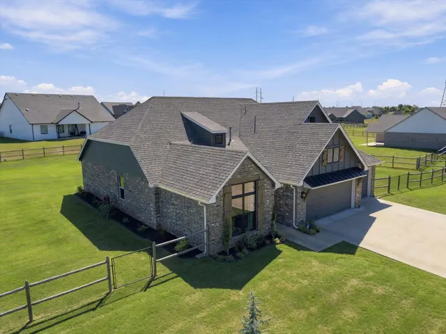 Photo 4 — 9001 N 63rd EastAvenue, Owasso, OK 74055
