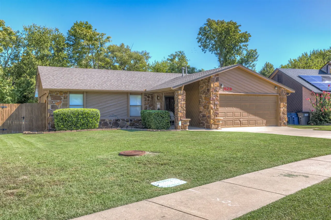 Photo 3 — 3129 S 140th EastAvenue, Tulsa, OK 74134
