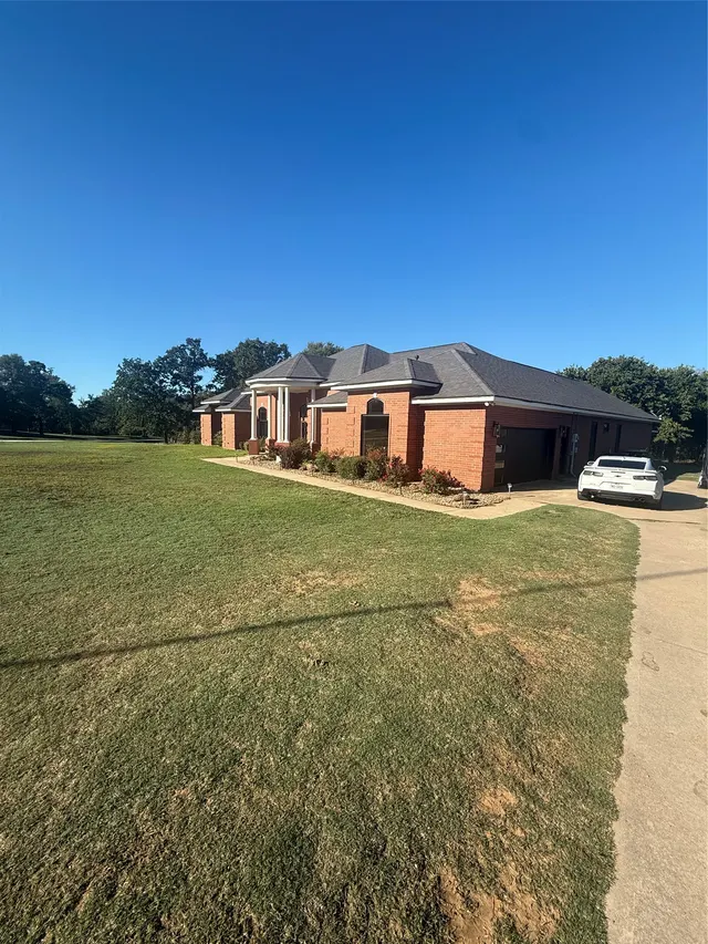 Photo 4 — 1201 Walker Circle, Ada, OK 74820