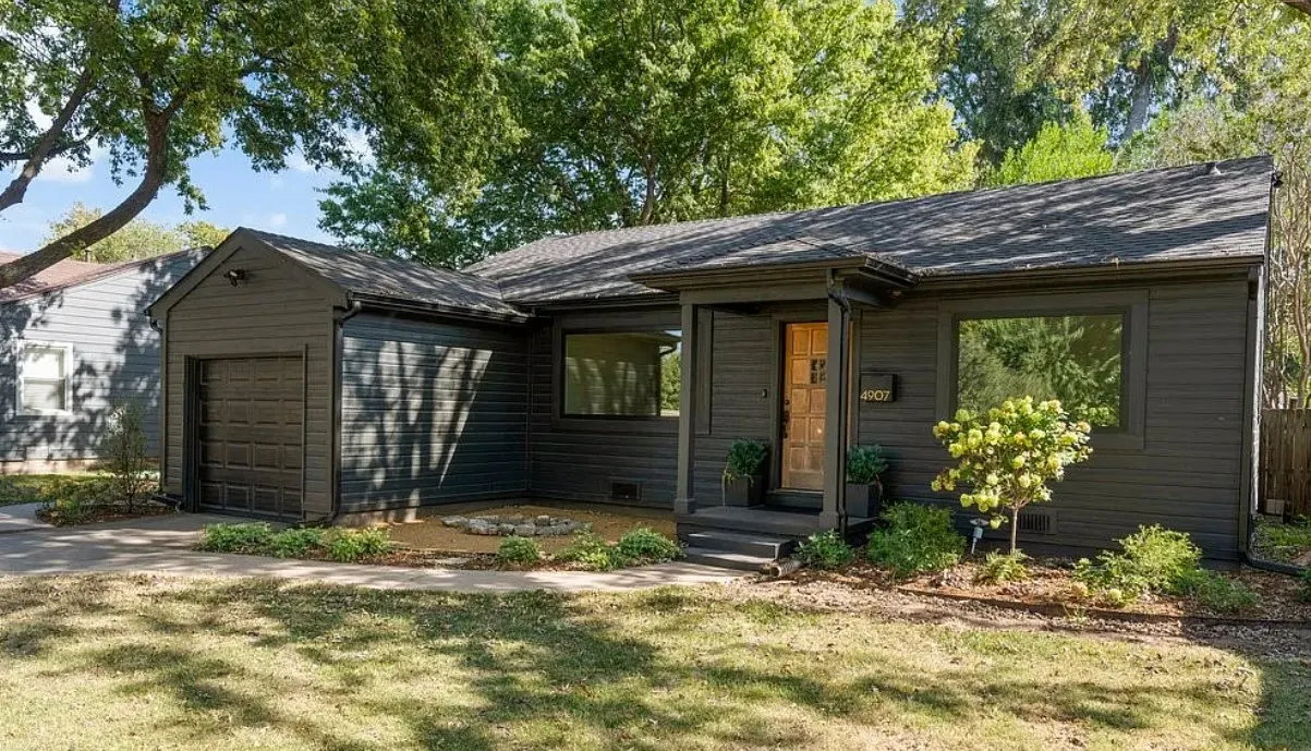 Front exterior — 4907 S Boston Avenue, Tulsa, OK 74105