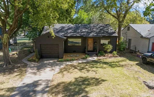 Photo 3 — 4907 S Boston Avenue, Tulsa, OK 74105