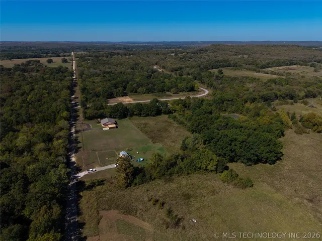 Photo 8 — 408785 E 1215 Road, Eufaula, OK 74432