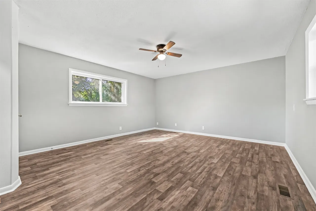 Photo 22 — 2015 S Dewey Avenue, Bartlesville, OK 74003