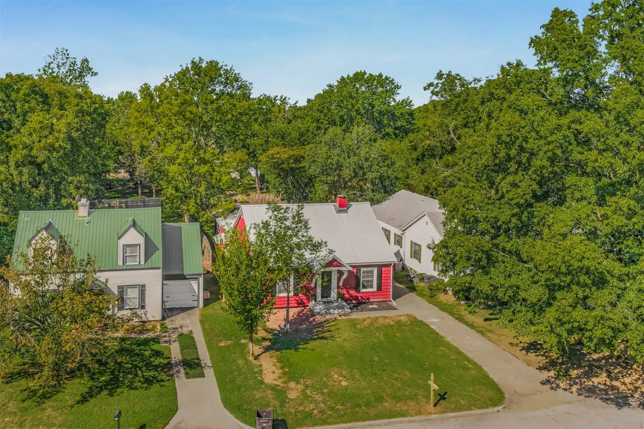 Photo 37 — 2015 S Dewey Avenue, Bartlesville, OK 74003