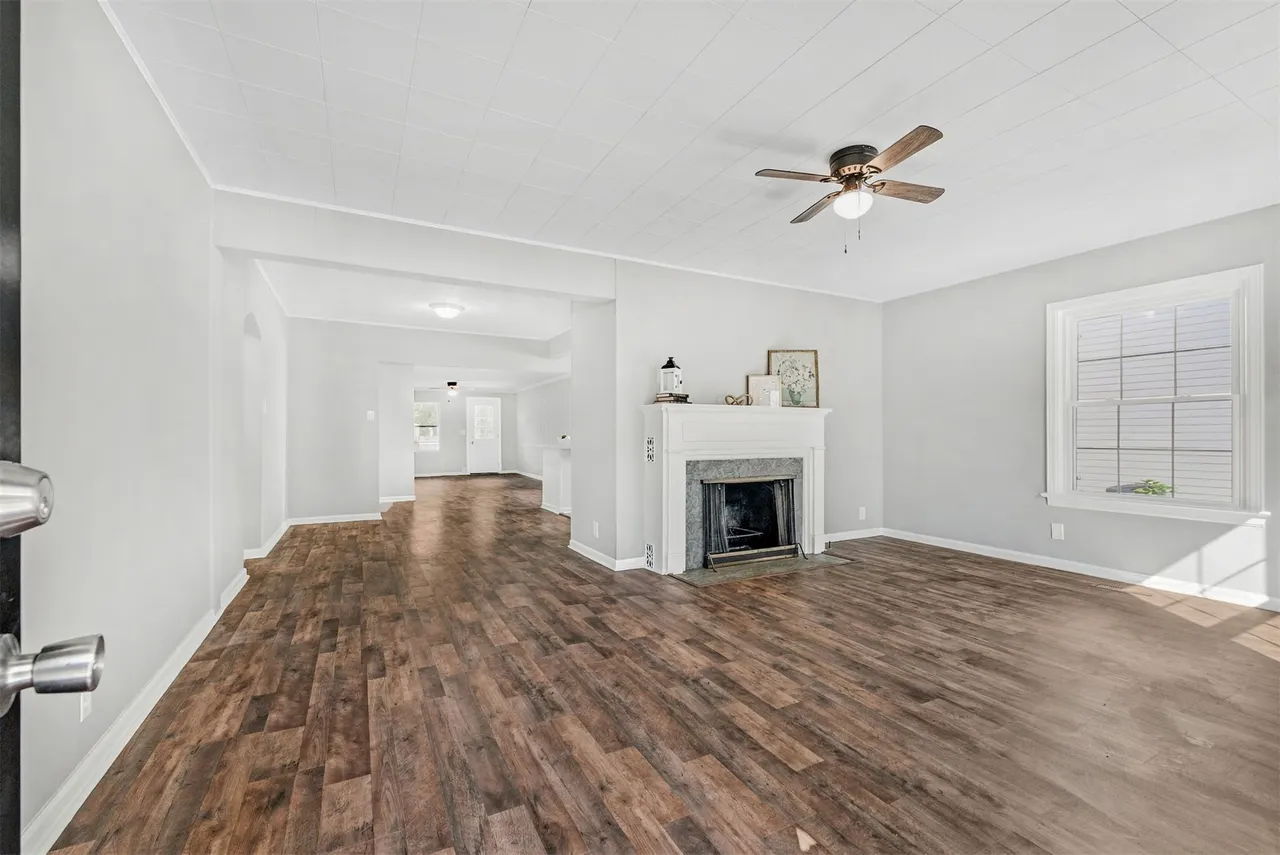 Photo 3 — 2015 S Dewey Avenue, Bartlesville, OK 74003