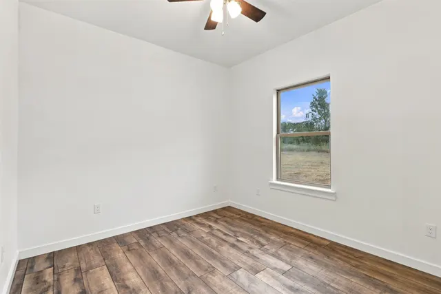 Photo 6 — 21 Redbird Lane, Colbert, OK 74733