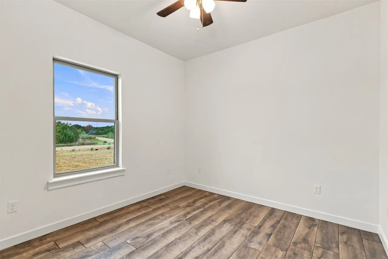 Photo 9 — 21 Redbird Lane, Colbert, OK 74733