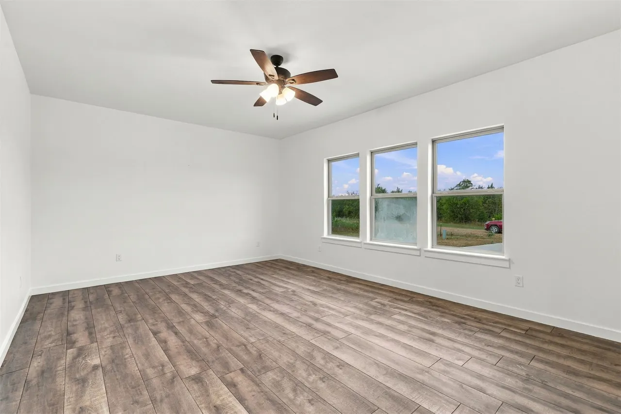 Photo 11 — 21 Redbird Lane, Colbert, OK 74733