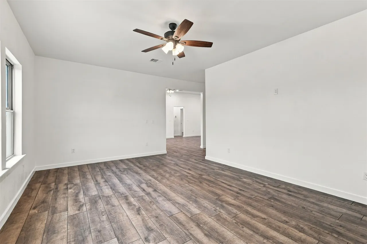 Photo 12 — 21 Redbird Lane, Colbert, OK 74733