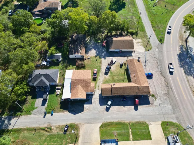 Photo 3 — 104 S Veterans Drive E, Coalgate, OK 74538