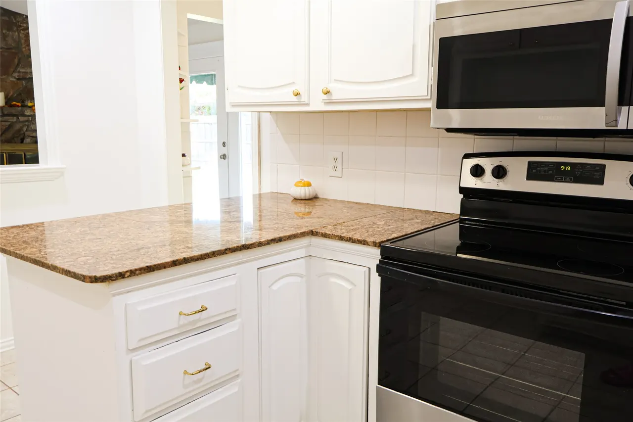 Photo 28 — 10019 E 39th Place, Tulsa, OK 74146