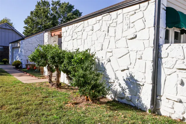 Photo 5 — 10019 E 39th Place, Tulsa, OK 74146