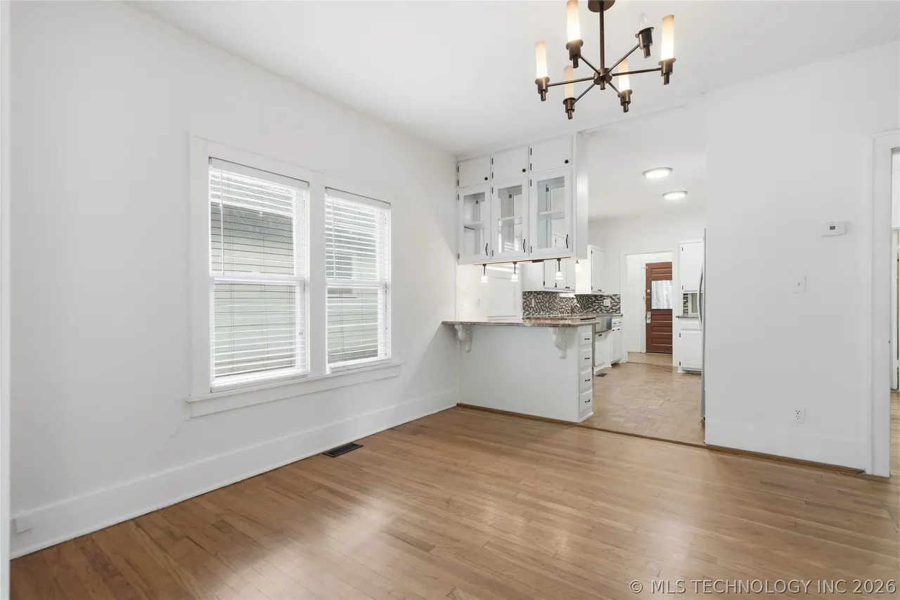 Photo 15 — 1527 S Yorktown Avenue, Tulsa, OK 74104
