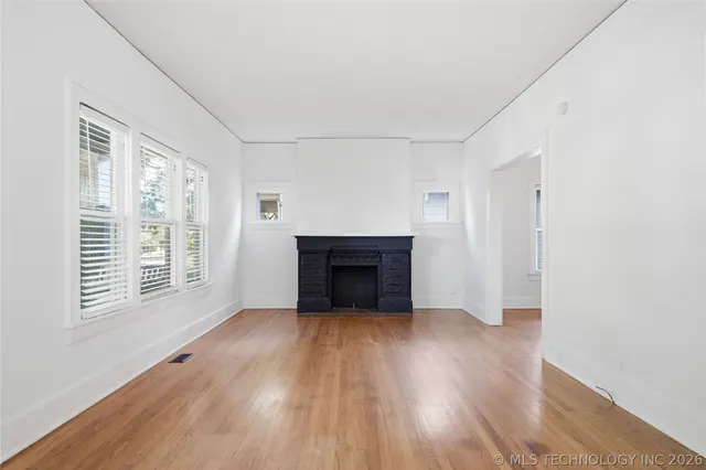 Photo 8 — 1527 S Yorktown Avenue, Tulsa, OK 74104