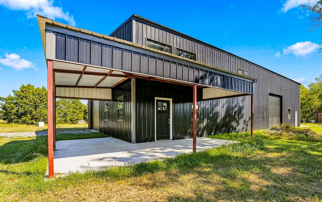 Front exterior — 14031 Highway 99, Konawa, OK 74849