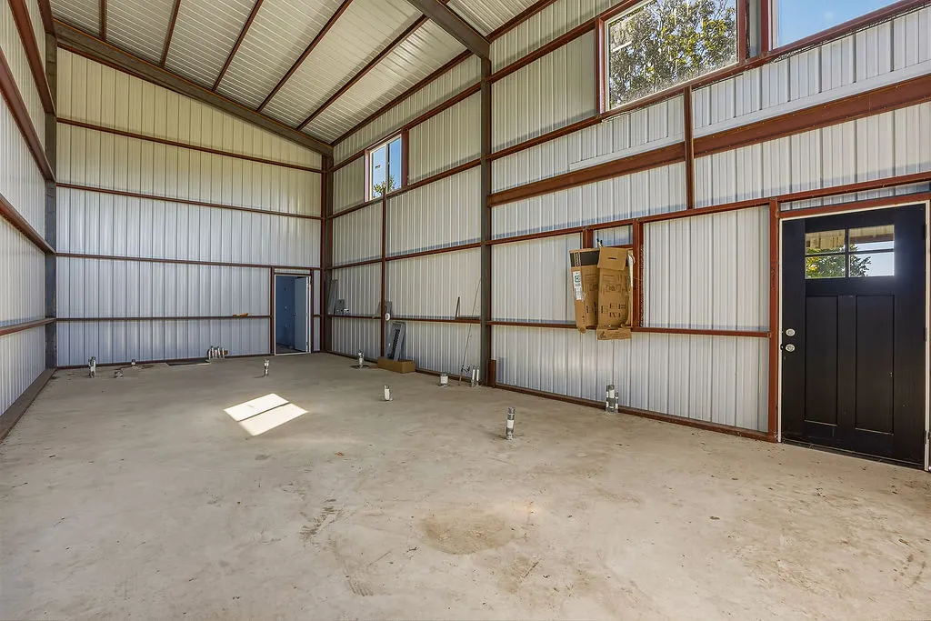 Photo 6 — 14031 Highway 99, Konawa, OK 74849