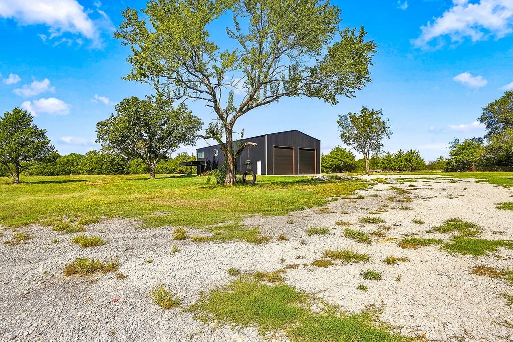 Photo 15 — 14031 Highway 99, Konawa, OK 74849