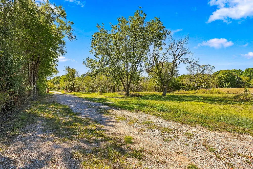 Photo 21 — 14031 Highway 99, Konawa, OK 74849