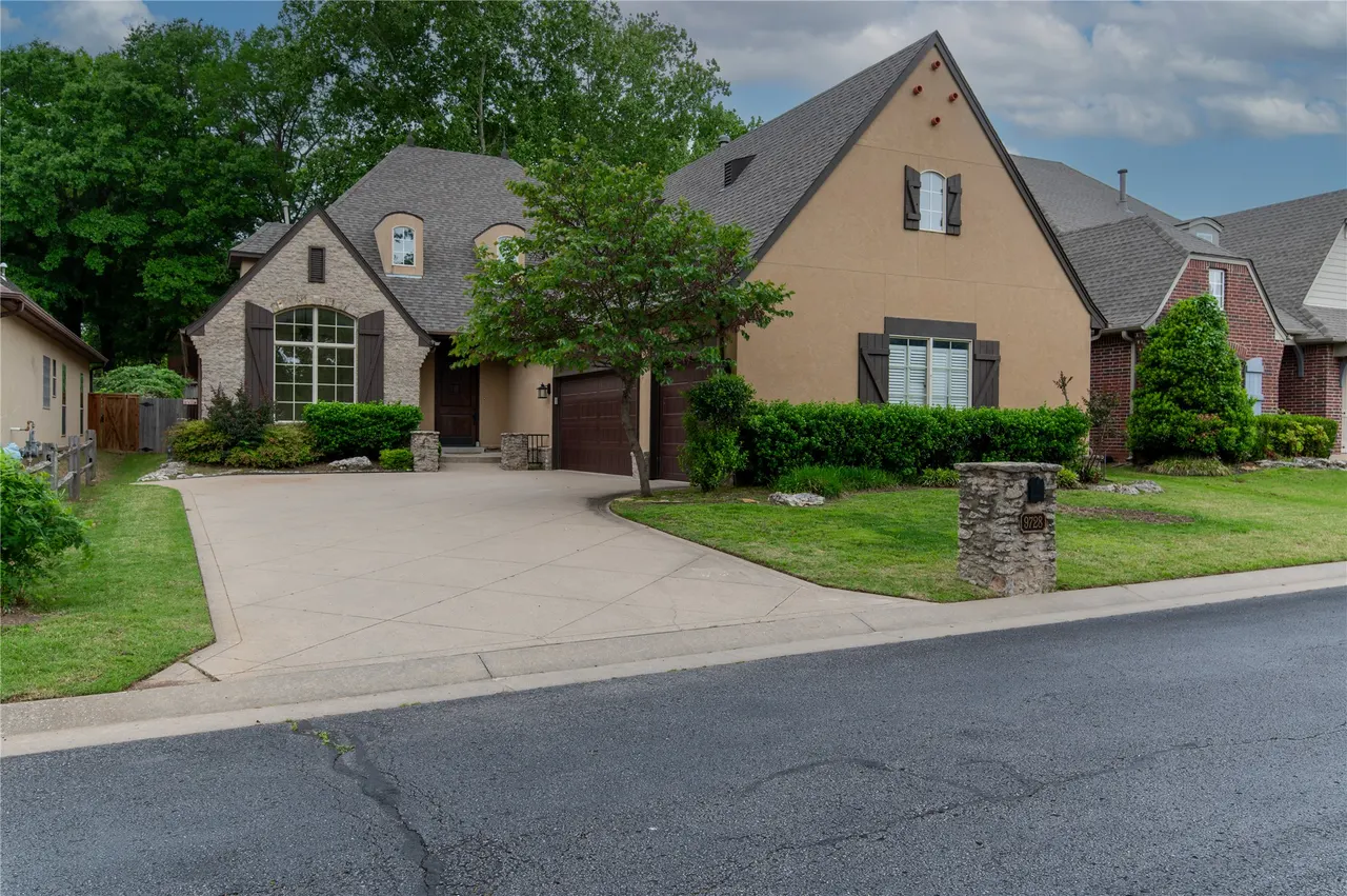 Photo 2 — 9728 S 75th East Avenue, Tulsa, OK 74133