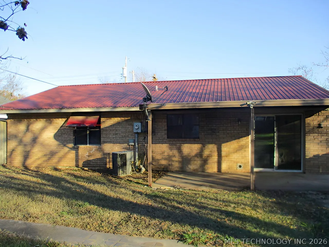 Photo 12 — 319 S B Street SW, Ardmore, OK 73401