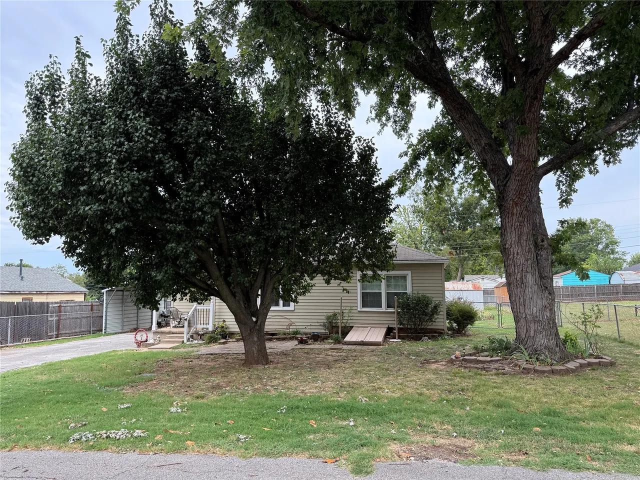 Photo 16 — 305 W 40th Place, Sand Springs, OK 74063