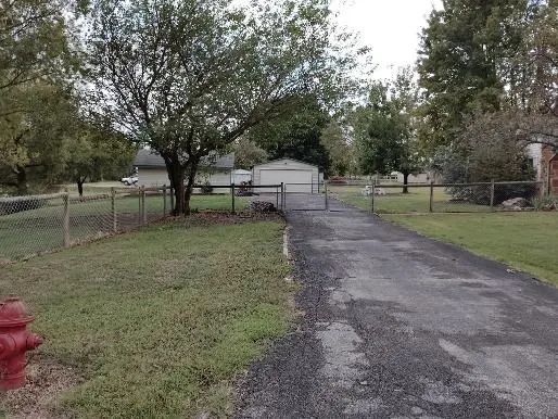 Photo 3 — 25012 Hickory Lane, Broken Arrow, OK 74014