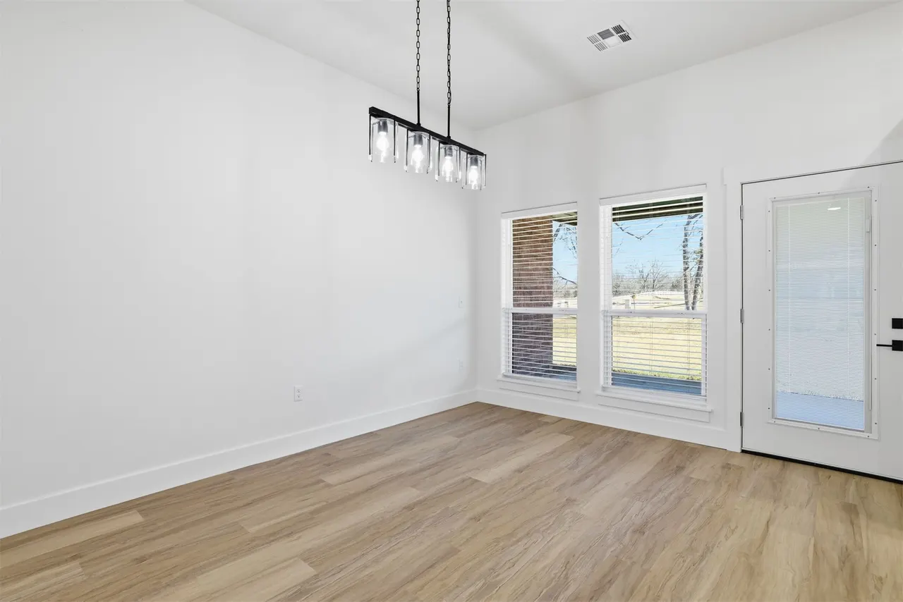Photo 9 — 1906 Boxer Lane, Durant, OK 74701