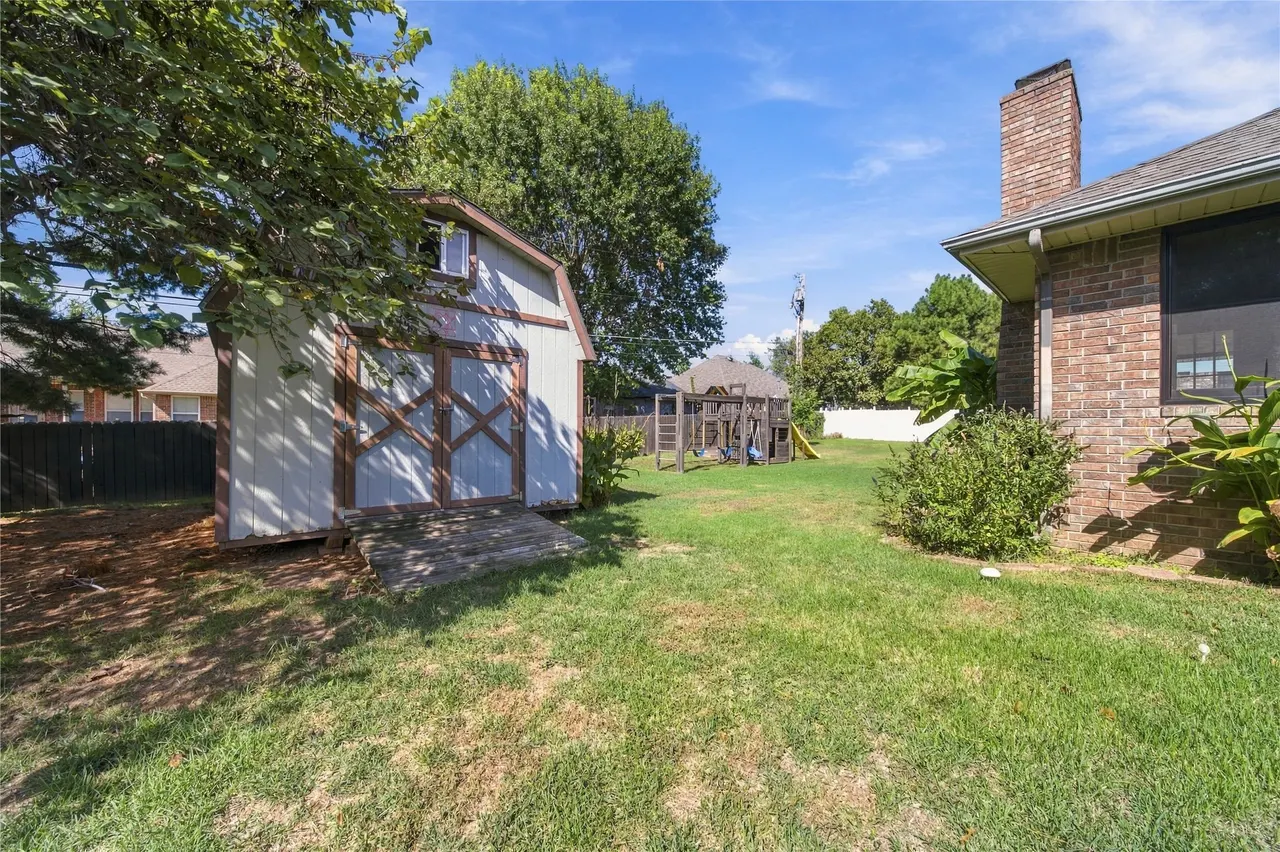 Photo 43 — 604 Chapman Avenue, Tahlequah, OK 74464