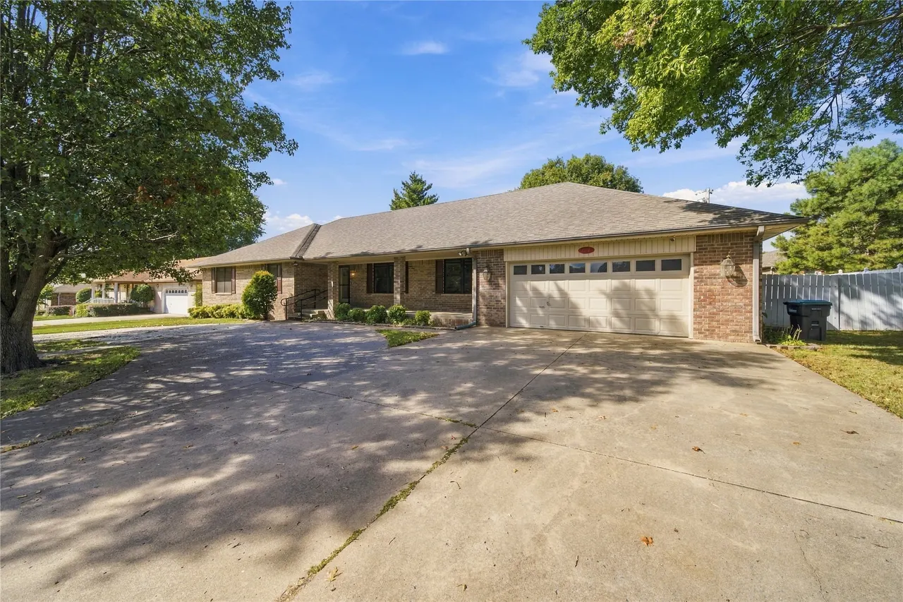Photo 48 — 604 Chapman Avenue, Tahlequah, OK 74464